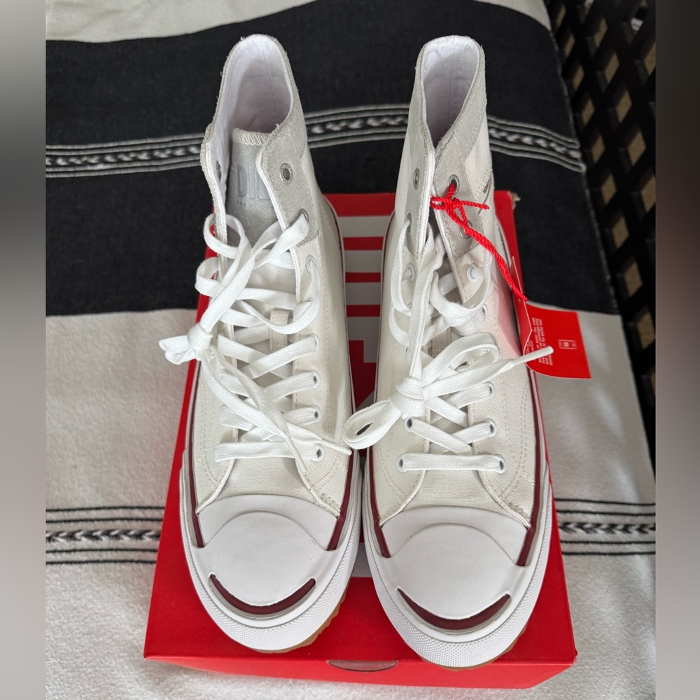 Diesel Men's White Hightop Sneakers size 12 - Picture 2 of 9